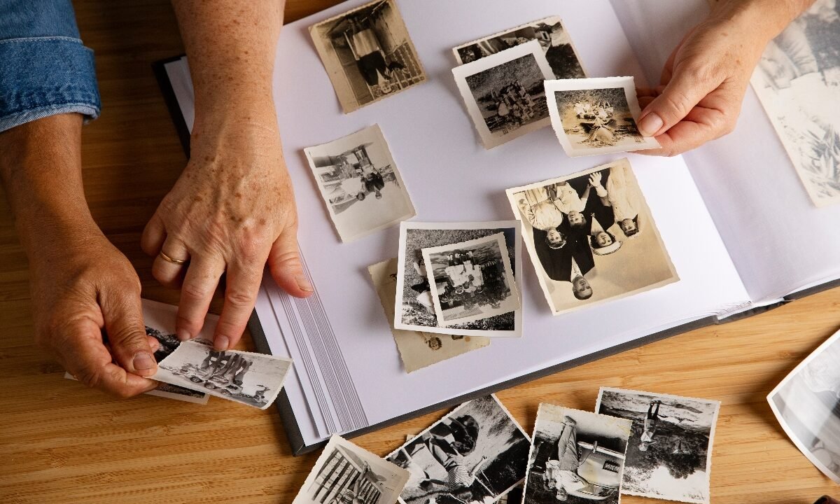 TributePrintedPics: Preserving Memories Through Printed Photos